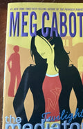 Front cover of Twilight by Meg Cabot, Book 6 in The Mediator series.