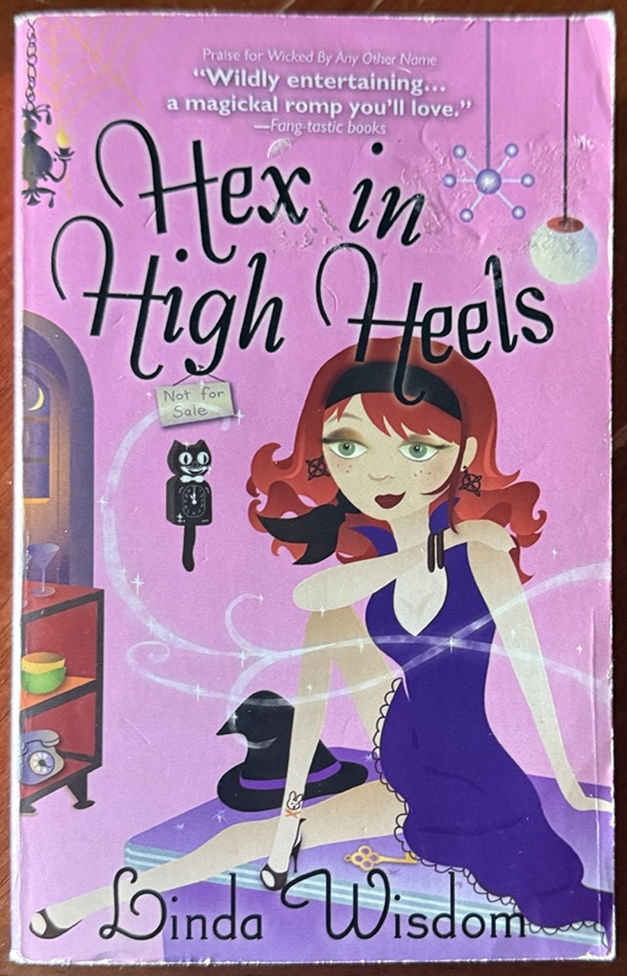 Hex in High Heels — Linda Wisdom